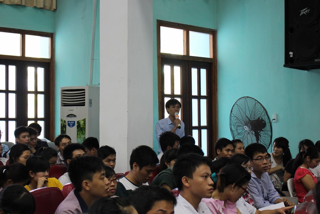 Tọa đàm với sinh viên trường Đại học Y – Dược Thái Bình về dự án bác sỹ trẻ tình nguyện