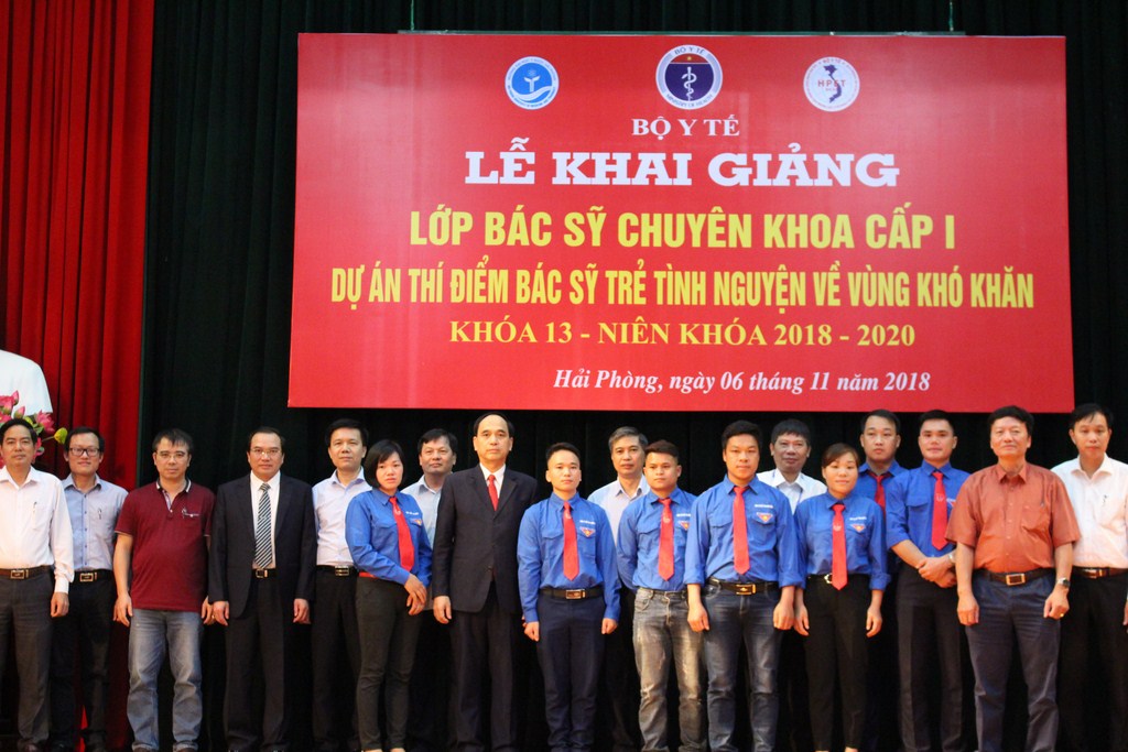 Lễ khai giảng lớp chuyên khoa I, khóa 13, dự án 585