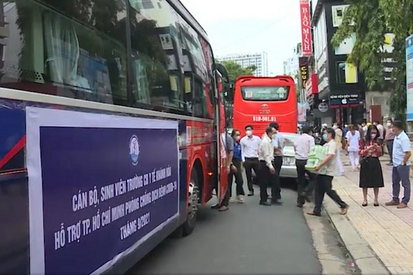 70 sinh viên Cao đẳng Y tế Khánh Hòa hỗ trợ chống dịch tại TP Hồ Chí Minh