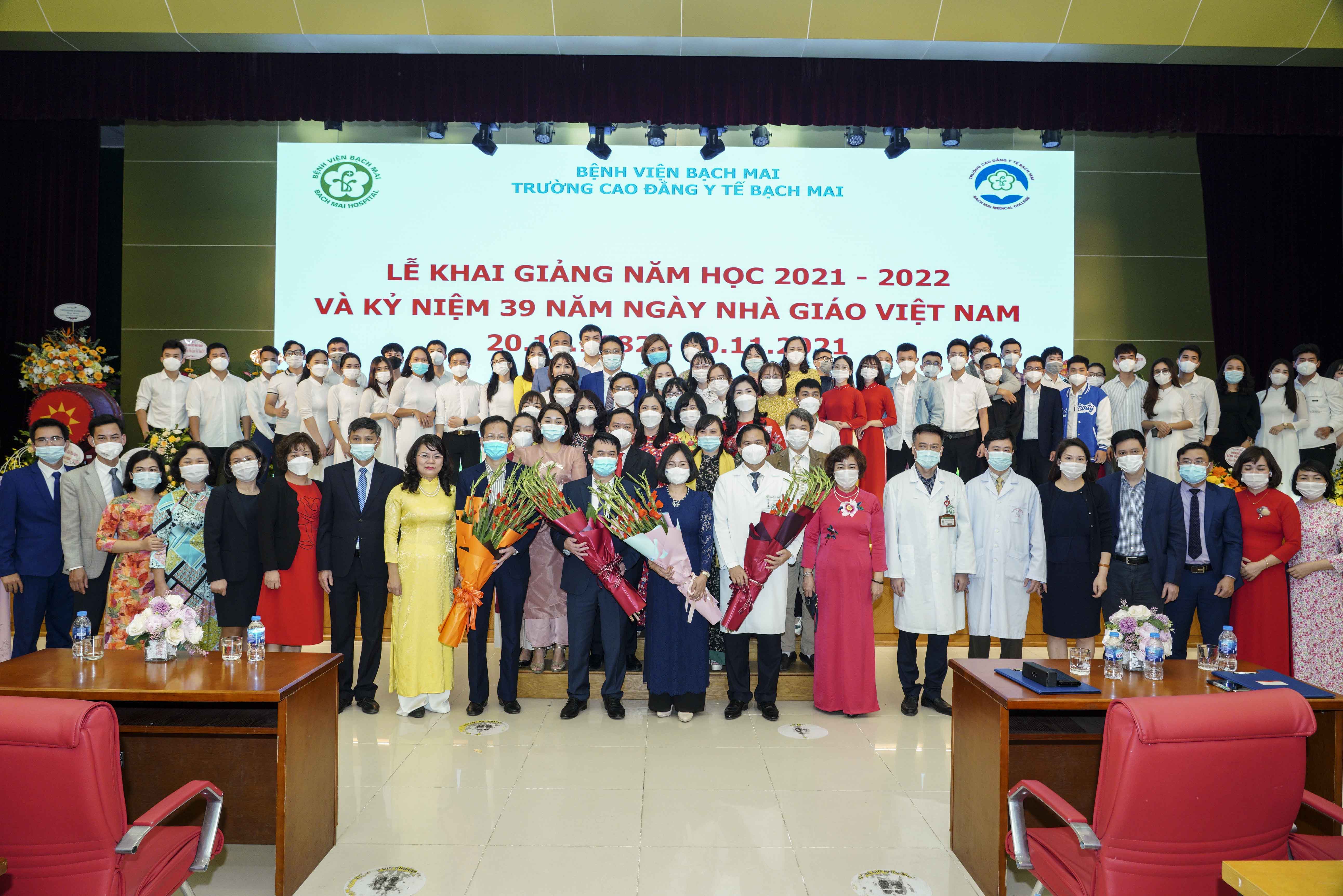 Trường Cao đẳng y tế Bạch Mai khai giảng năm học 2021-2022 và kỷ niệm Ngày nhà giáo Việt Nam 20/11