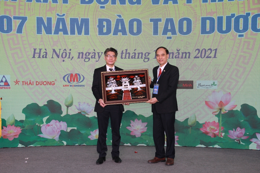 Lễ kỷ niệm 107 năm thành lập trường Đại học Dược Hà Nội