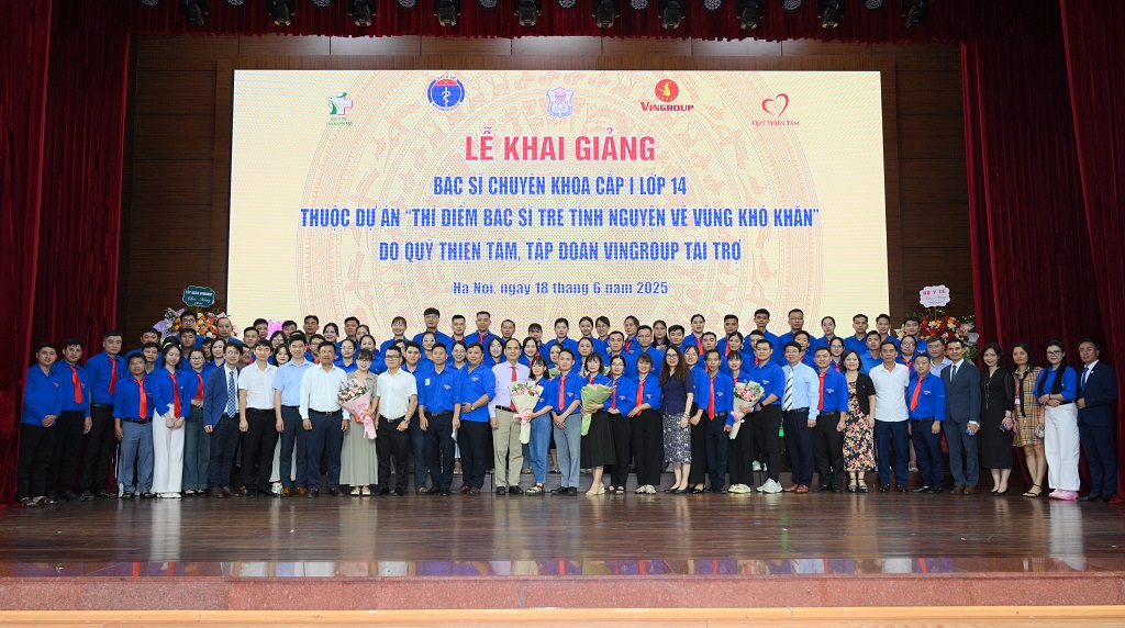 Lễ khai giảng lớp bác sỹ chuyên khoa cấp I, lớp 14 tại Trường Đại học Y Hà Nội